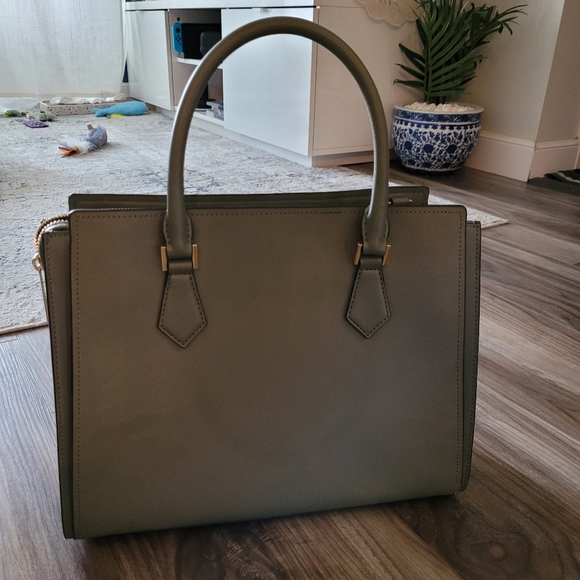Michael Kors | Sage Green Purse - Picture 2 of 6
